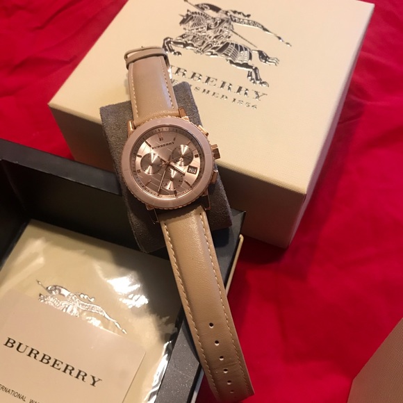 Watche - Picture 6 of 6